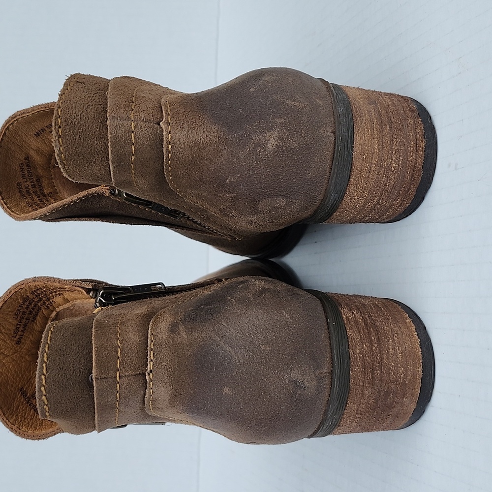 BORN MALTA ll SUEDE ANKLE BOOT - Picture 3 of 13